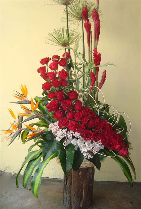 Decoraciones En Flores Arreglos Florales