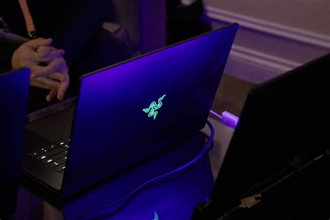 Razer Blade 16 Hands On A Dream Gaming Laptop The Verge