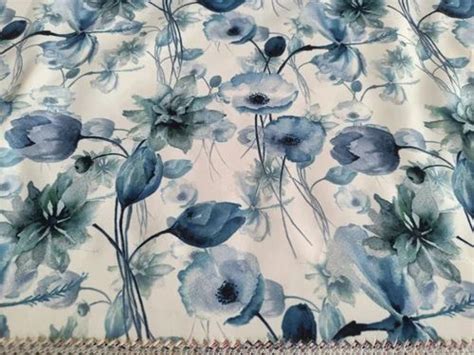 Blue And White Floral Printed Polyester Curtain Fabric GSM 200 GSM At