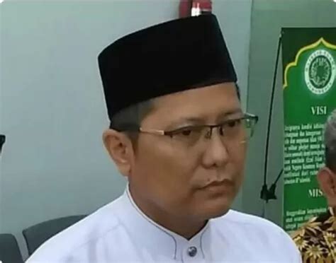 Mui Sebut Boleh Ucapkan Selamat Natal Kh Cholil Nafis Yang Haram Ikut