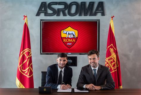 Aouar è un nuovo giocatore giocatore della Roma FOTO GALLERY