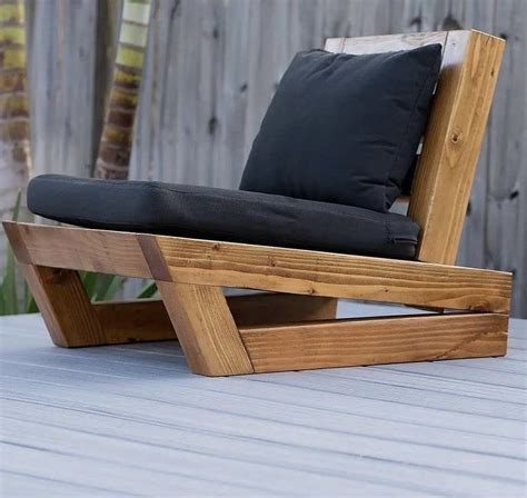 Pin By Atalanya On Woodworking Outdoor Chairs Diy Outdoor Sofa