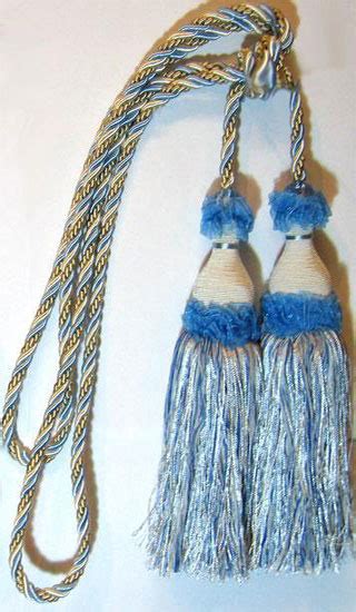 Как называется на профессиональном языке кисточка на конце веревки для ...