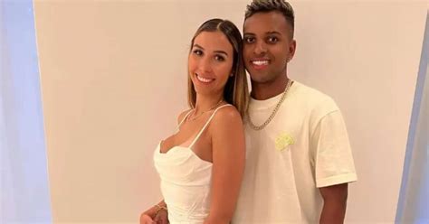 Rodrygo E Ex Namorada Voltam A Se Seguir Nas Redes Sociais