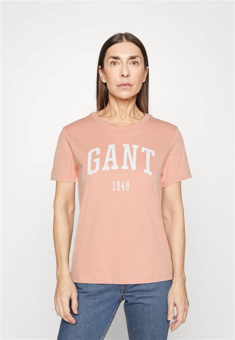 Gant Logo T Shirt Med Print Guava Orange Aprikos