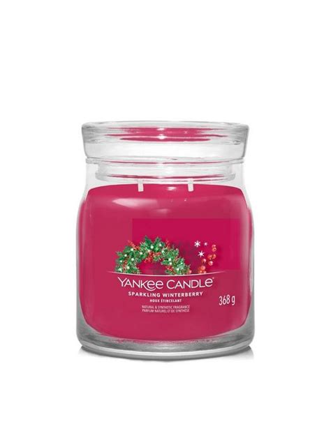 Yankee Candle Signature Sparkling Winterberry Medium Jar Candle Very