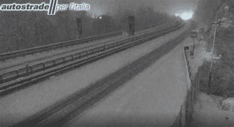 Neve Sulle Autostrade Della Liguria Probabile Blocco Del Transito Per