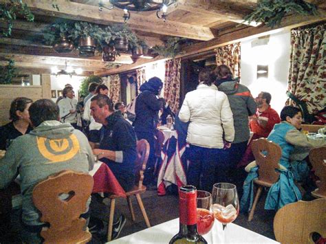 A Midwinter Night’s Dream – Dining at Rifugio Averau, Cortina | Italian ...