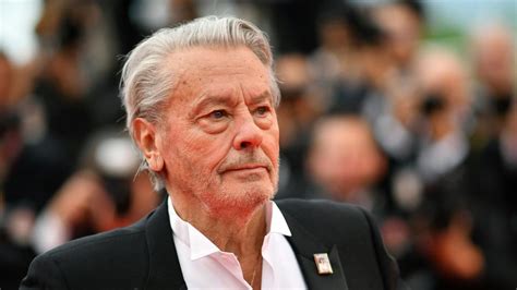 Affaire Alain Delon Les Plaintes Des Enfants De L Acteur Et D Hiromi