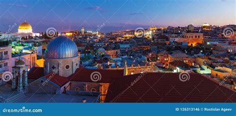 Cidade Velha Na Noite Israel Do Jerusal M Foto De Stock Imagem De