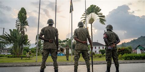 Tudo o que se sabe sobre a tentativa de golpe de Estado em São Tomé e