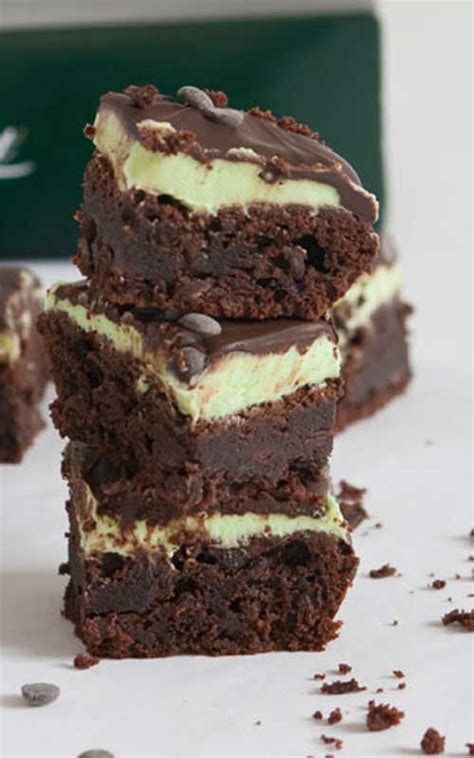 Mint Chocolate Chip Brownies Recipe - Flavorite