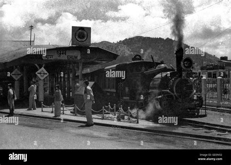 Darjeeling Himalayan Railway Stock Photo - Alamy