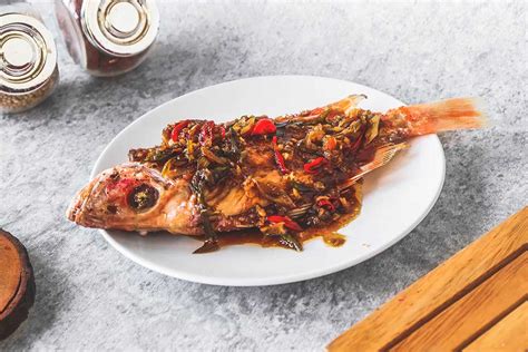 Ikan Saus Pedas Manis Dengan Puro Furaipan Maspion Logam Jawa