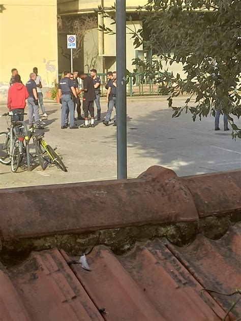 Vicofaro Fuori Controllo Igiene Scarsa E Problemi Di Ordine Pubblico