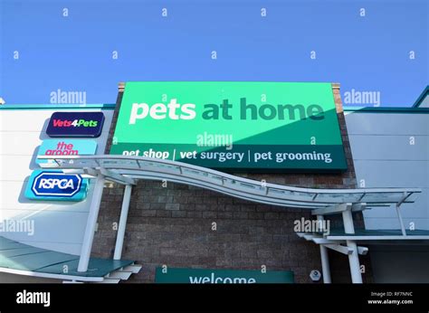 The Pets At Home Store Friern Barnet Retail Park London Uk Stock Photo