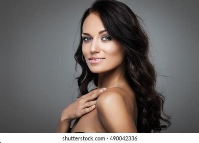 75 463 Nude Brunette Model Images Stock Photos Vectors Shutterstock
