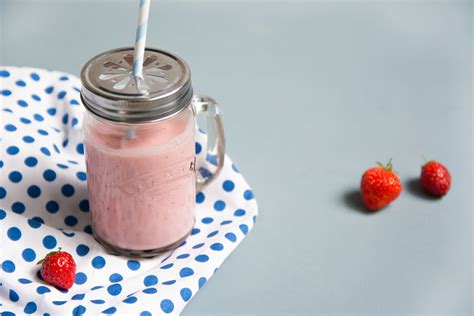 Milkshake à La Fraise Sans Lactose Scarlett Ohlala