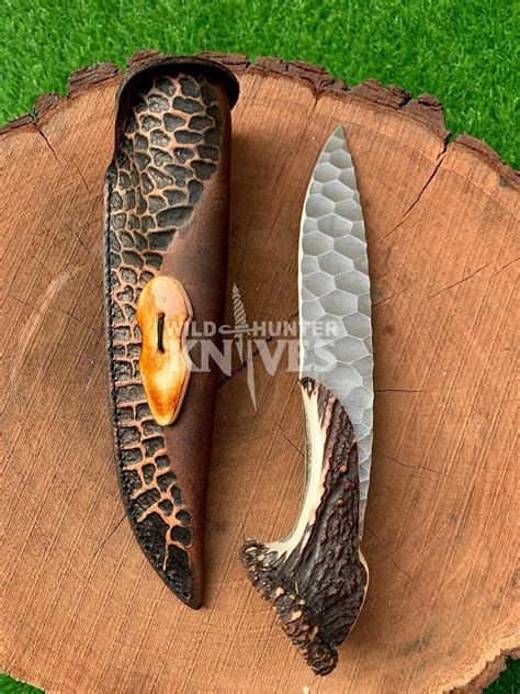 1095 High Carbon Steel Hunting Knife Bowie Knife With Deer Antler