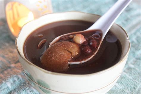 Sweet Red Bean Soup With Lotus Seeds Sweet Red Bean Red Bean Soup Desserts