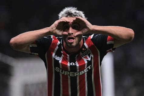 Corinthians X S O Paulo Calleri Comemora Vit Ria E Promete Mais Ao