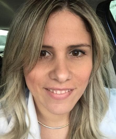 Dra Marcela Almeida Campos Ortopedista traumatologista São Luís