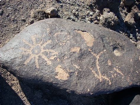 Painted Rock Petroglyph Site Arizona Ruins And Petroglyphs