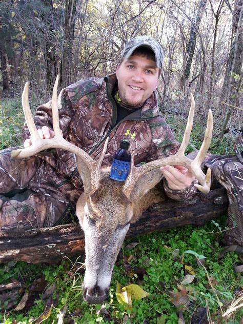 Kansas Whitetail Deer Hunting Trophy Deer Hunts