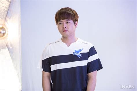 뜨거운 여름과 함께 돌아왔다 Lck 섬머 프로필 촬영 현장 1 인벤