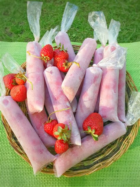 Super Easy and Smooth Strawberry Ice Candy - PinoyBites