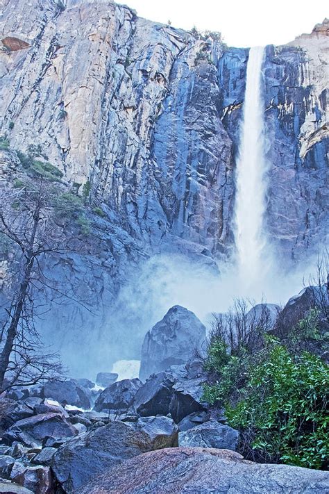 Bridalveil Falls In Yosemite Valley Yosemite National Park California