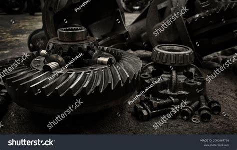 3,667 Crown gear Images, Stock Photos & Vectors | Shutterstock