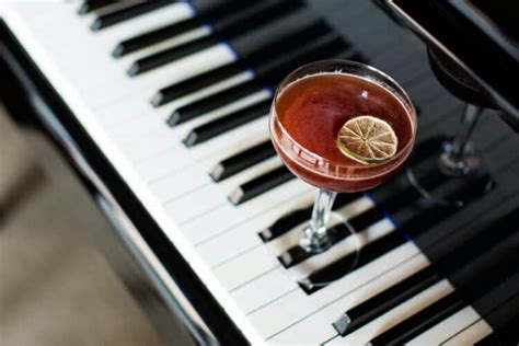 The 10 Best Piano Bar Songs Of All Time