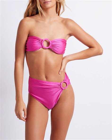 Hot Sexy Bo Liston Bikini Pics