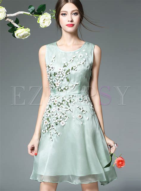 Dresses Skater Dresses Elegant Nipped Waist Sleeveless Floral