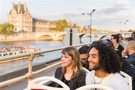 Paris visite en bus touristique à arrêts multiples GetYourGuide