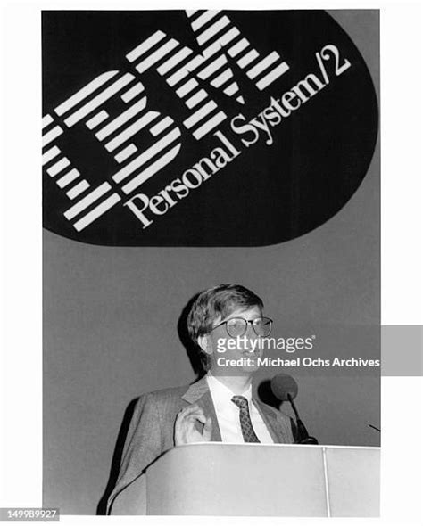 Bill Gates 1980s Photos and Premium High Res Pictures - Getty Images