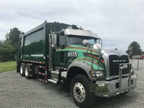 Mack Granite Gu Cab Chassis Truck