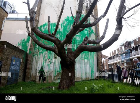 London Uk Th Mar New Banksy Artwork Appears In Finsbury Park