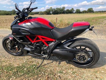 Ducati Diavel Red Carbon Used The Parking Motorcycles