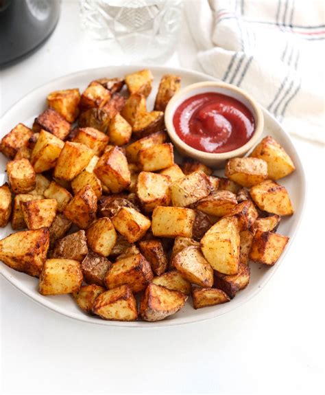 Crispy Air Fryer Potatoes - Detoxinista