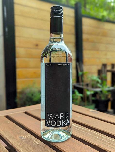 Mike Ward Lance Une Vodka Au Goût Aussi Doux Que Son Prix