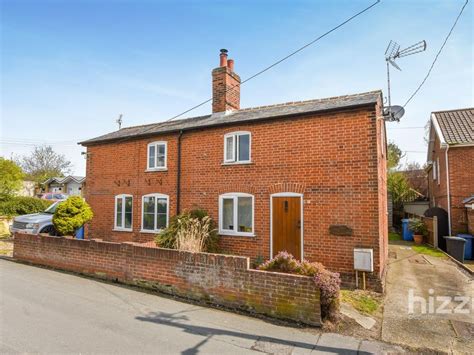 Bed Semi Detached House For Sale In Long Bessels Hadleigh Ipswich