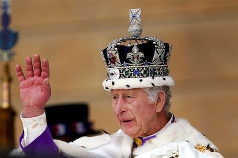 King Charles will never abdicate the throne due to four key factors ...