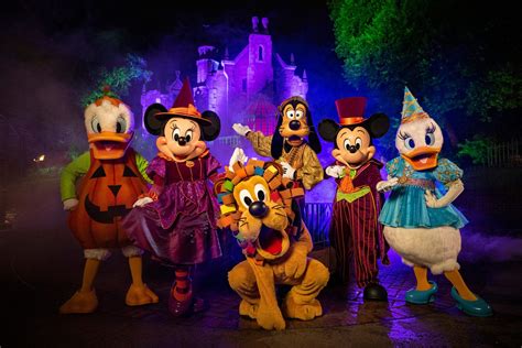 Map Character Locations For Mickey S Not So Scary Halloween Party