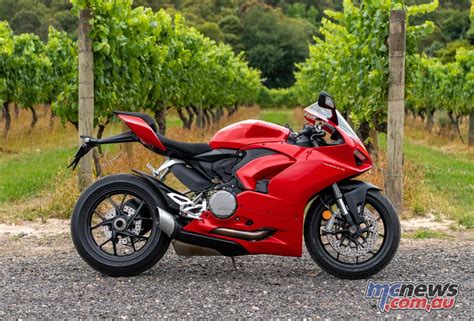 Ducati Panigale V Review Mcnews