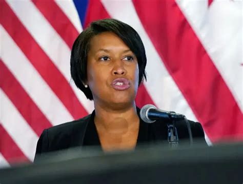 Dc Mayor Denies Breaking Her Own Mask Mandate Despite Photo Evidence