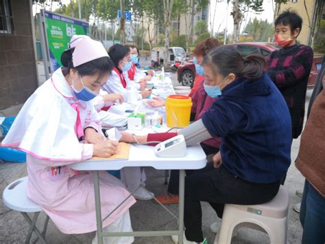 十里街道九莲社区：世界卒中日 义诊暖民心中日十里街道脑卒中新浪新闻