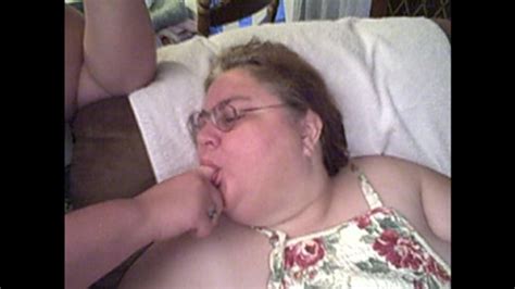 Your BBW Nurse Vicki BBW Nurse Vicki Enjoys Eatting A Chocolate Vanilla Ice Cream Popsiscle Wmv
