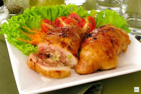 Receitas sobrecoxa de frango para um almoço que você nunca viu